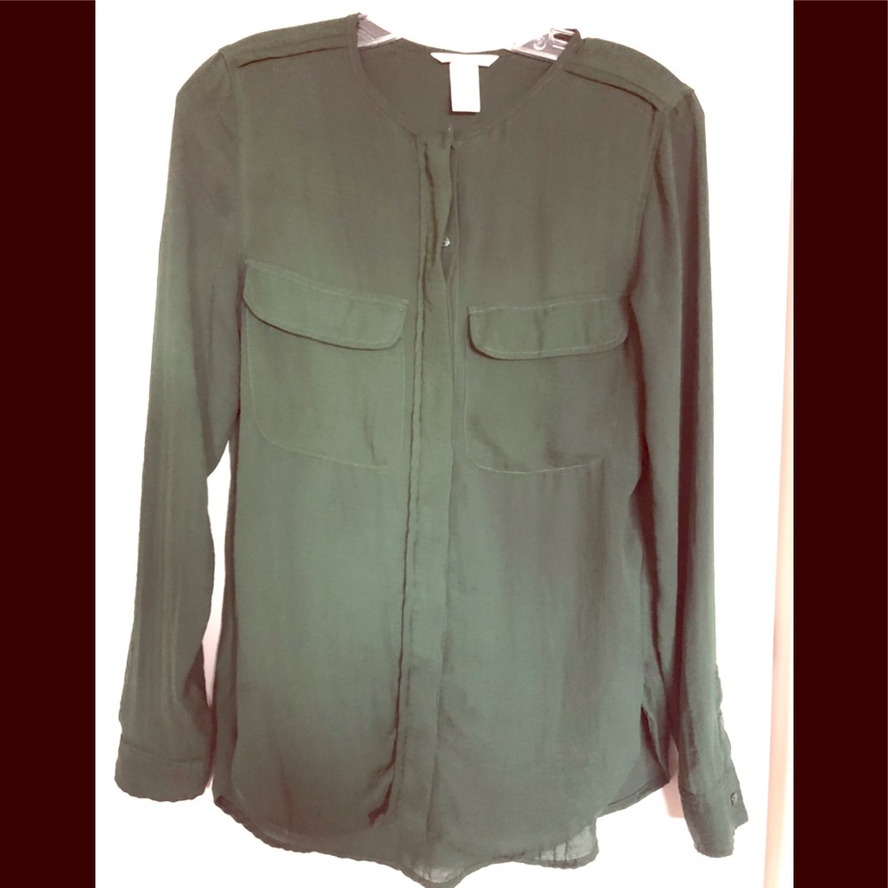H&M green lince sleeve blouse